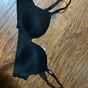 Incredible bra by vs